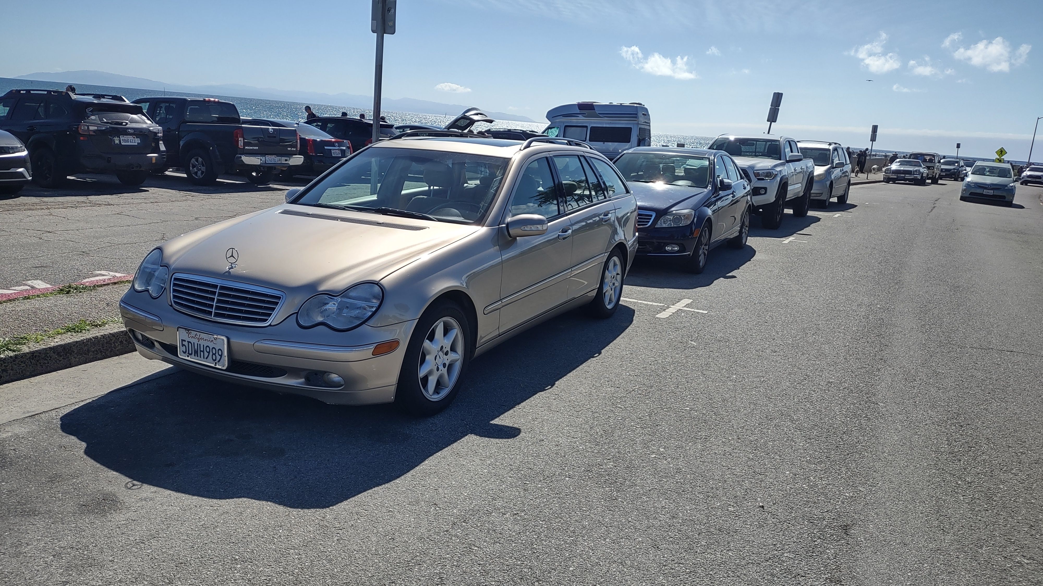 Used 2004 Mercedes-Benz C 240 Wagon image 1