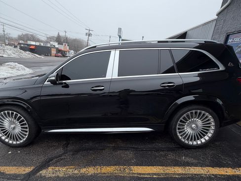 Used 2021 Mercedes-Benz Maybach GLS 600 4MATIC image 11