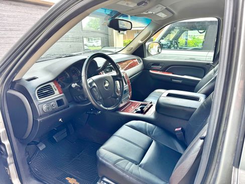 Used 2009 Chevrolet Avalanche LT RWD image 10