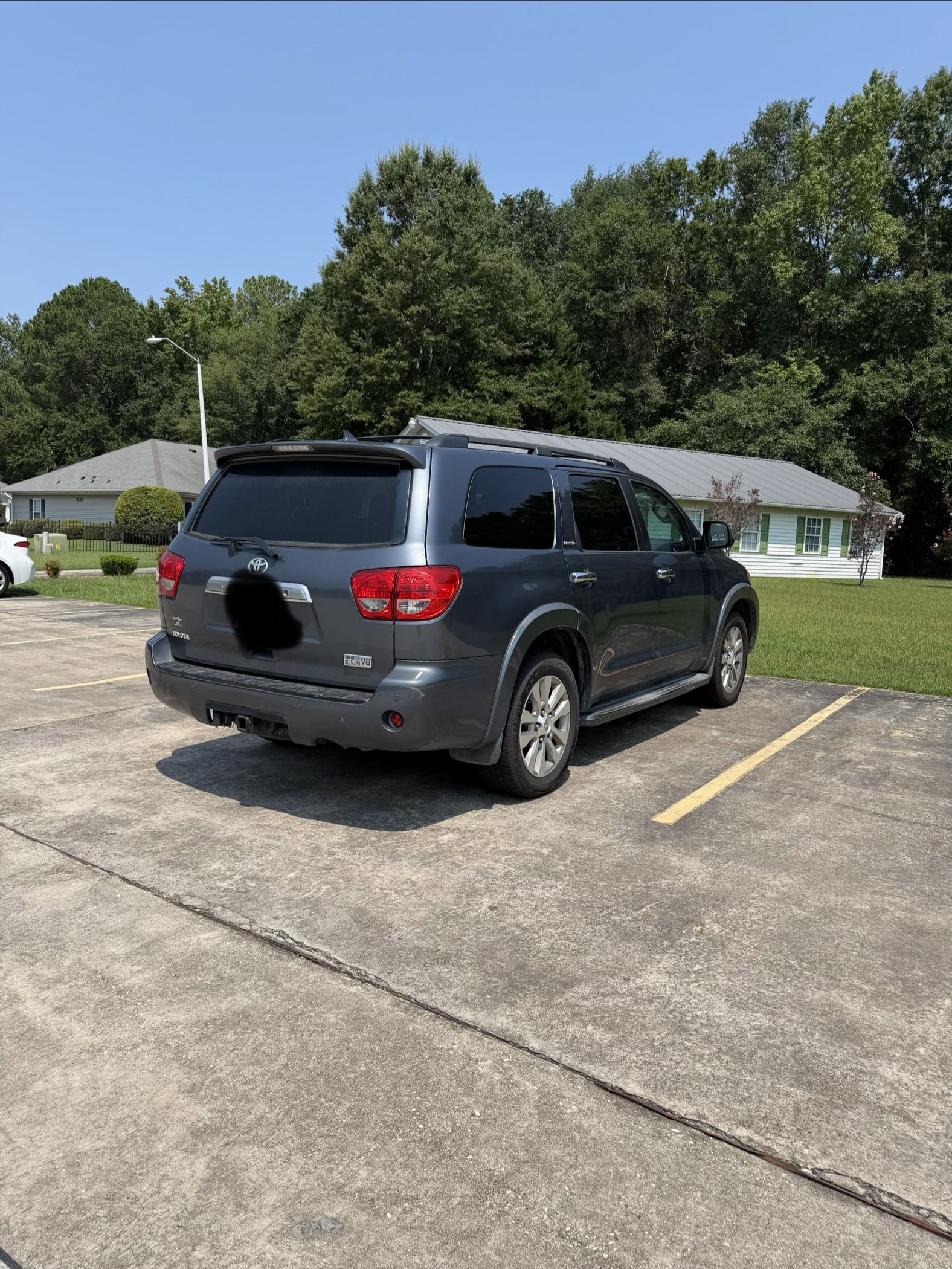 Used 2010 Toyota Sequoia Limited RWD image 15