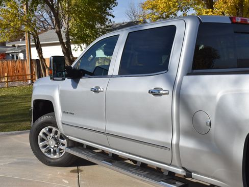 Used 2017 Chevrolet Silverado 2500 LTZ w/ Duramax Plus Package image 8