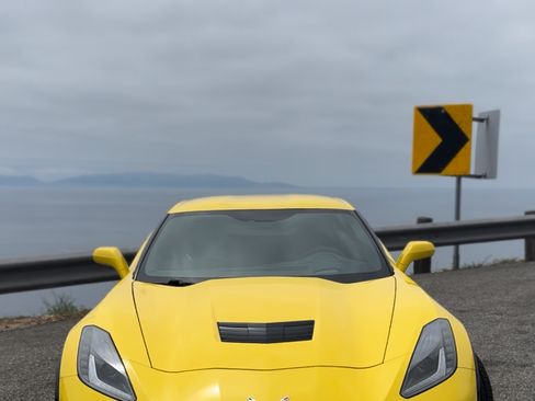 Used 2016 Chevrolet Corvette Stingray Coupe w/ 3LT Preferred Equipment Group image 8