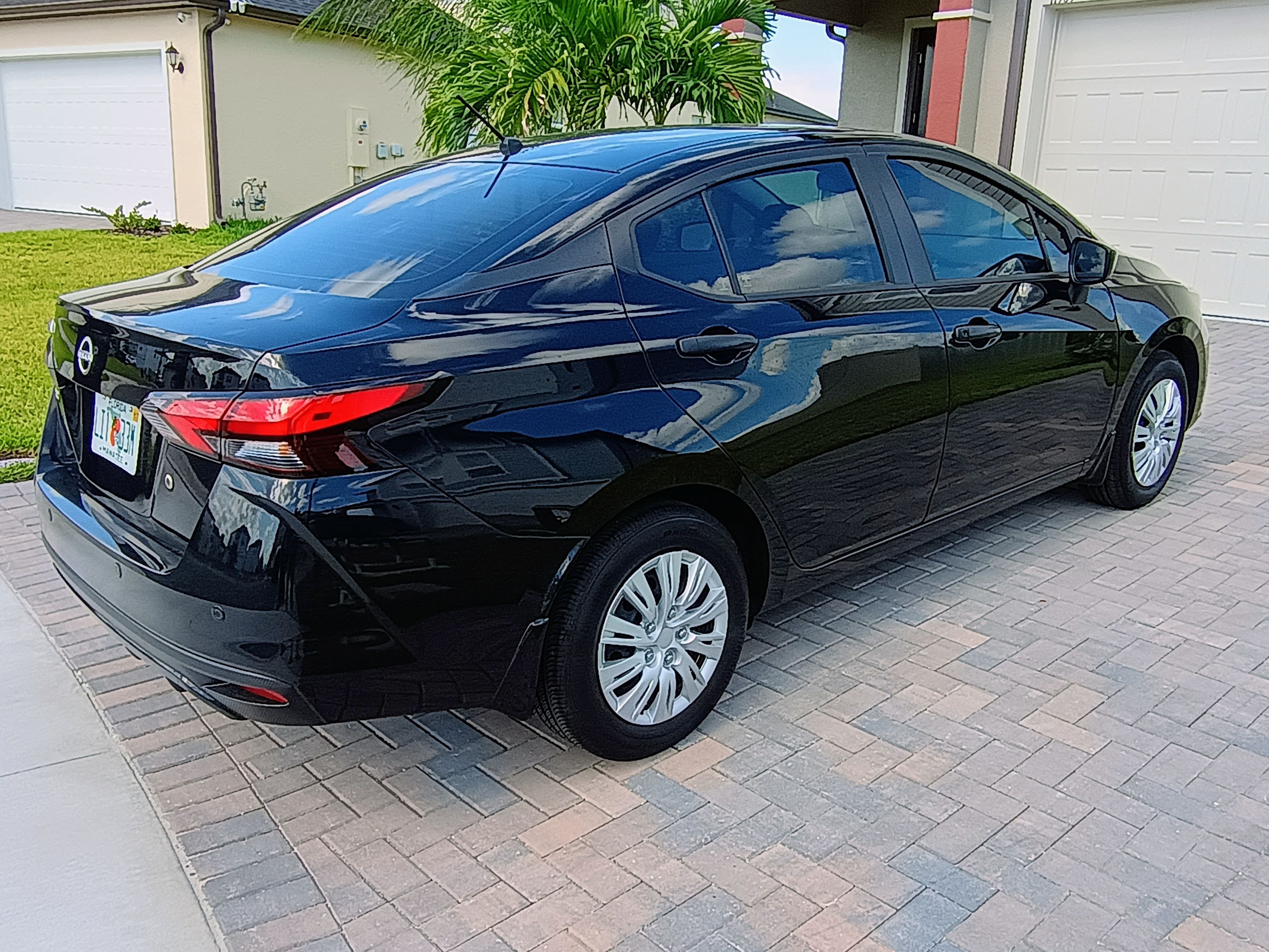 Used 2024 Nissan Versa S w/ Trunk Package FWD image 8