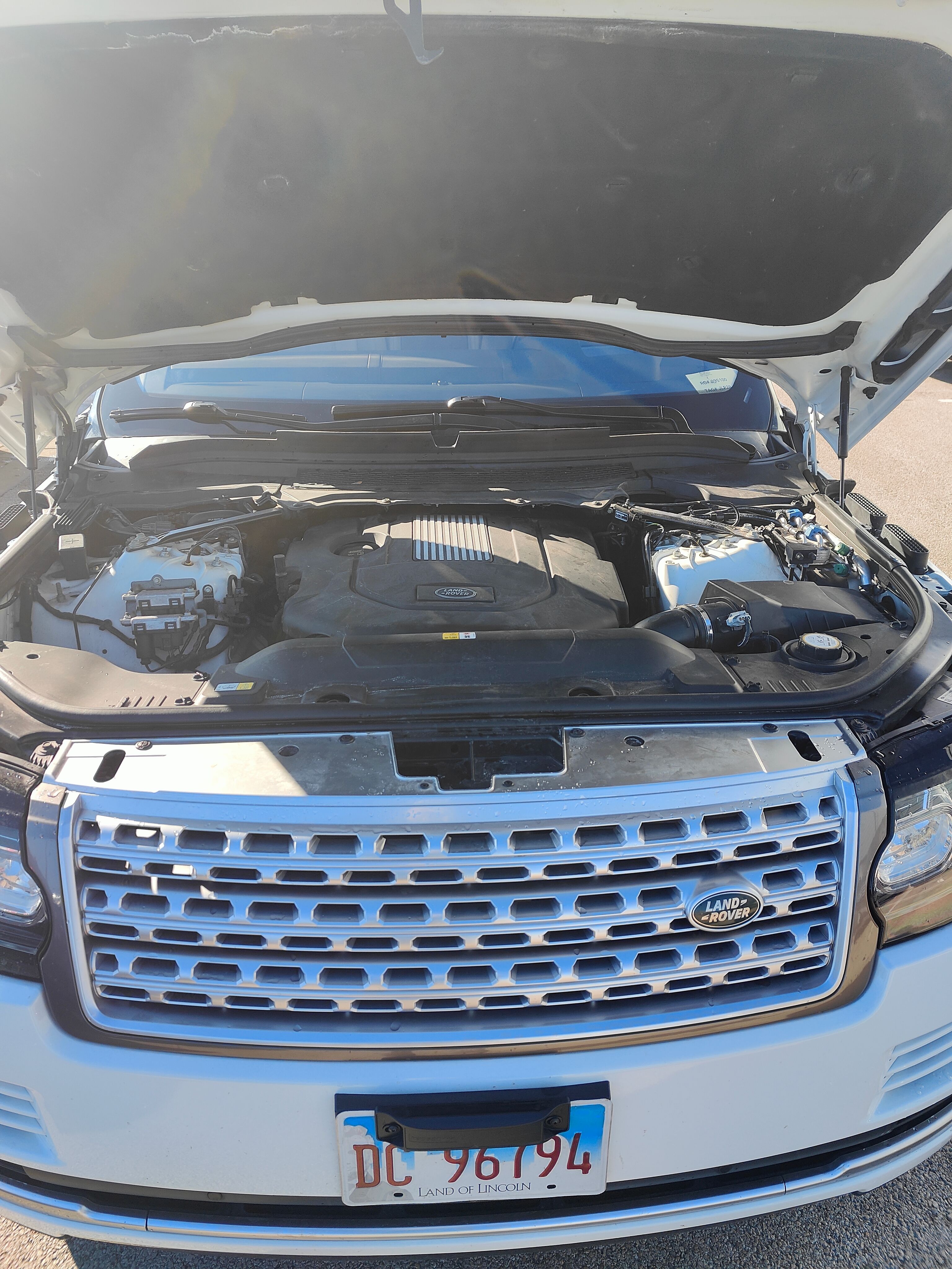 Used 2016 Land Rover Range Rover HSE AWD/4WD image 12