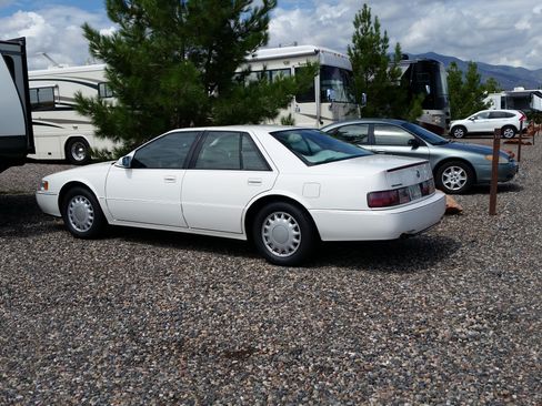Used 1993 Cadillac Seville STS image 10