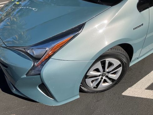Used 2016 Toyota Prius Four Touring image 13