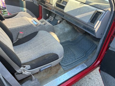 Used 1993 GMC Sierra 1500 2WD Regular Cab image 17