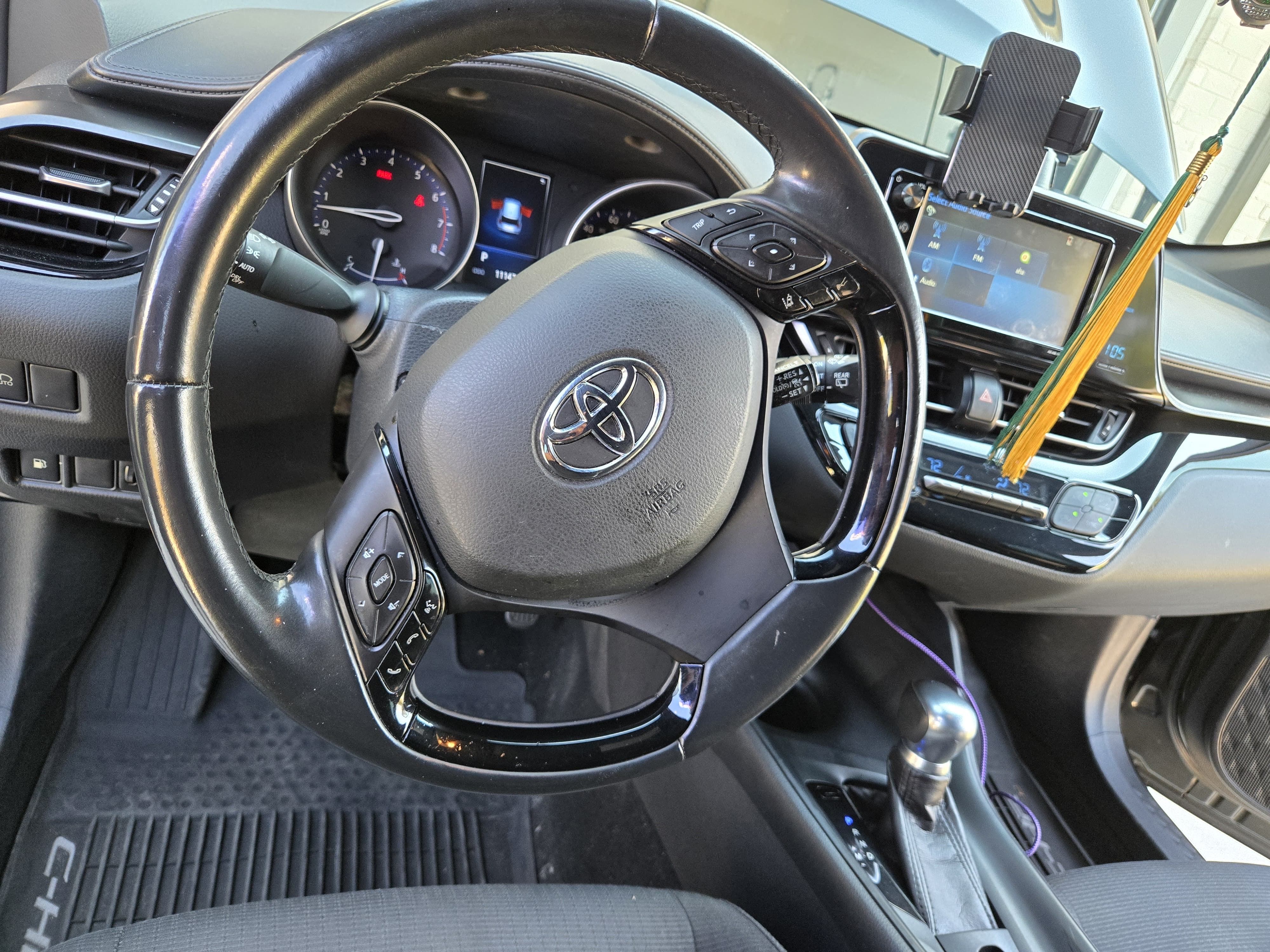 Used 2018 Toyota C-HR XLE FWD image 14