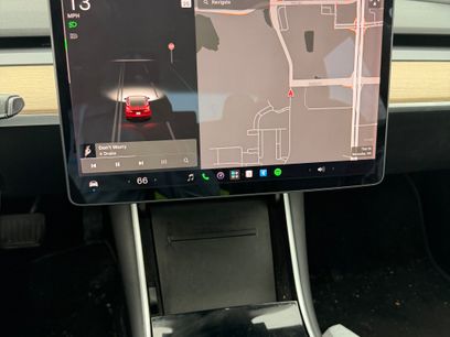 Used 2019 Tesla Model 3 Mid Range
