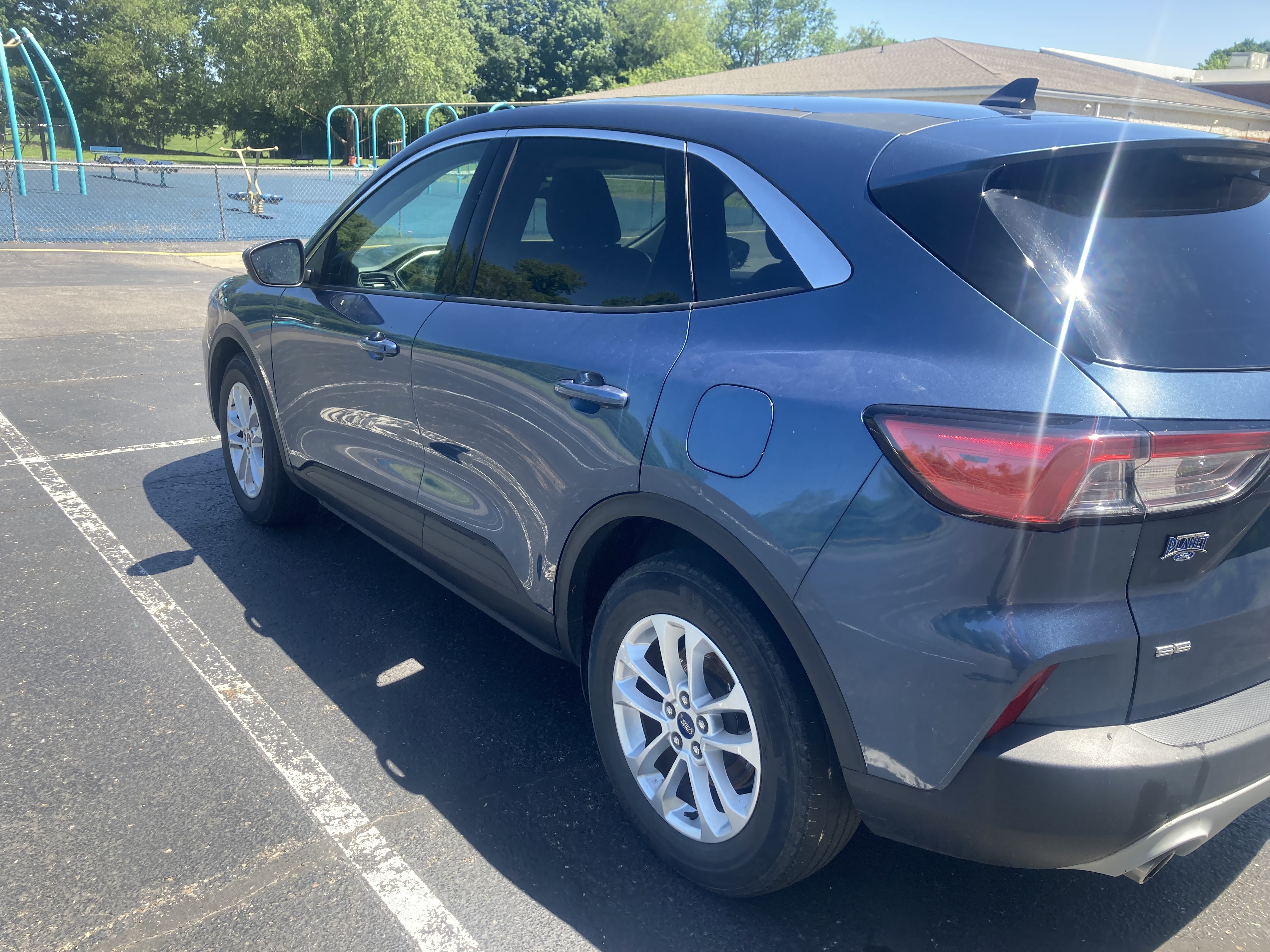 Used 2020 Ford Escape SE FWD image 4