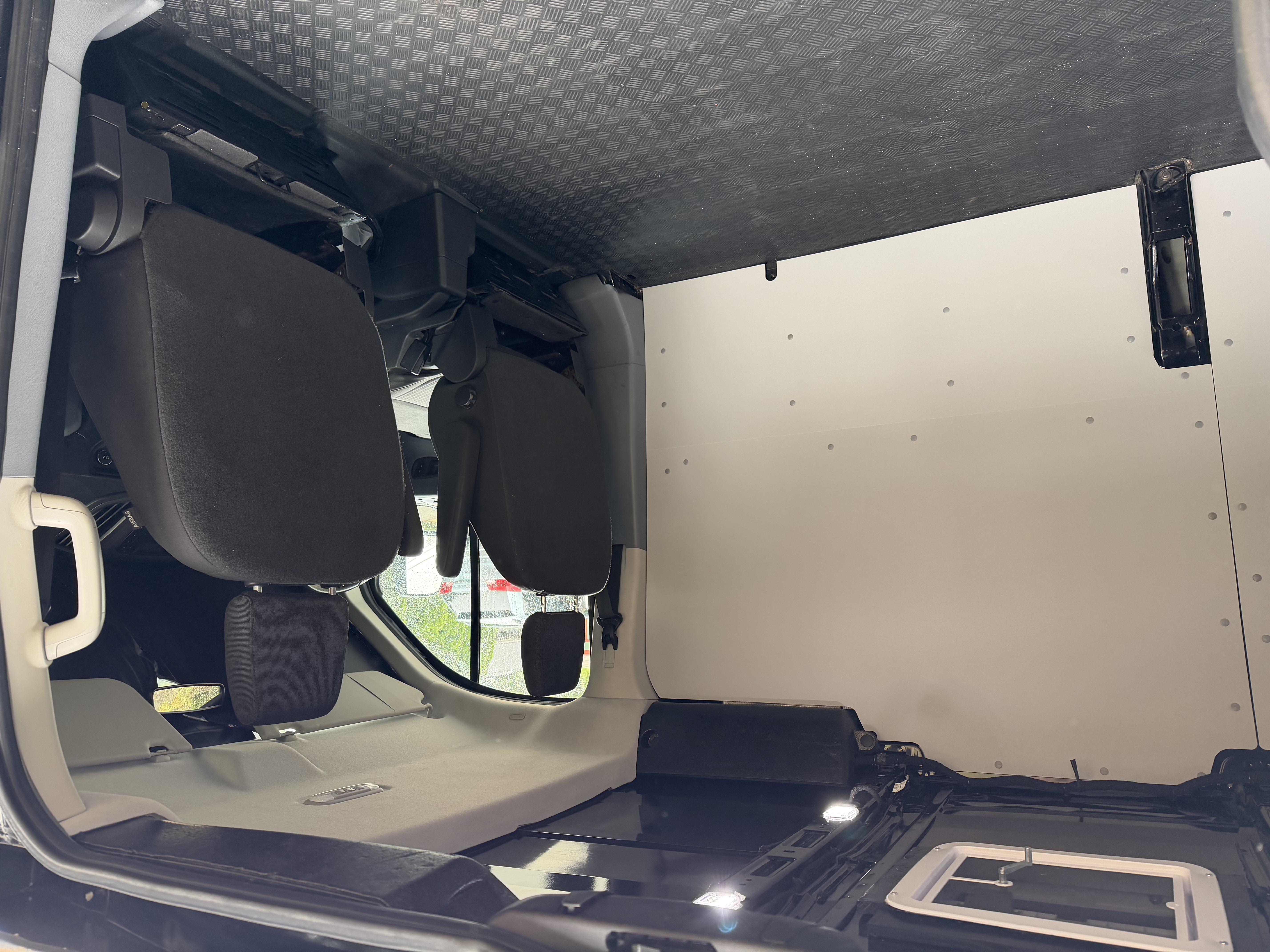 Used 2019 Ford Transit 150 148 Low Roof RWD image 6