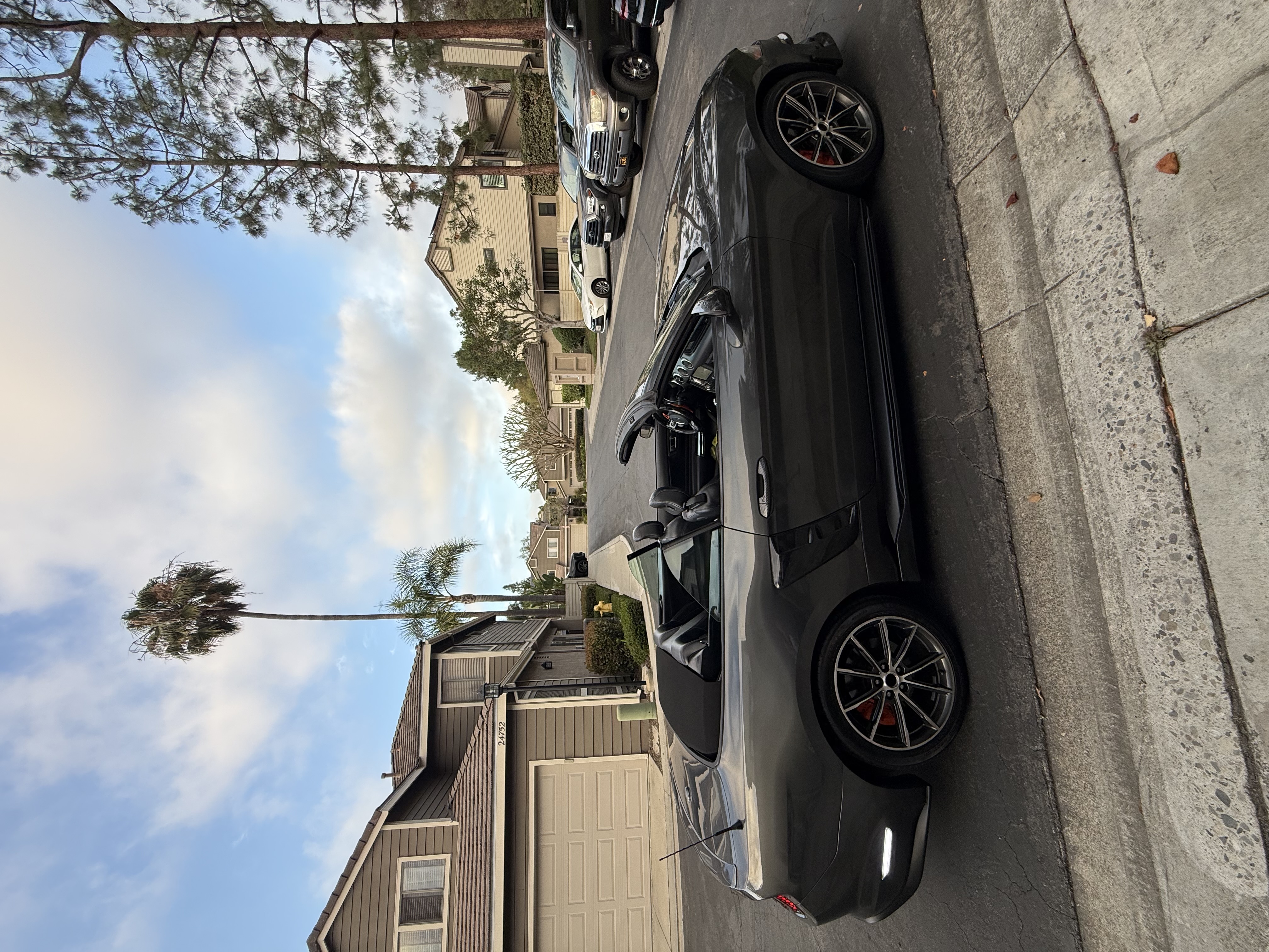 Used 2019 Ford Mustang Premium w/ Equipment Group 201A RWD image 8