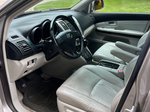Used 2005 Lexus RX 330 AWD w/ Premium Plus Pkg image 30