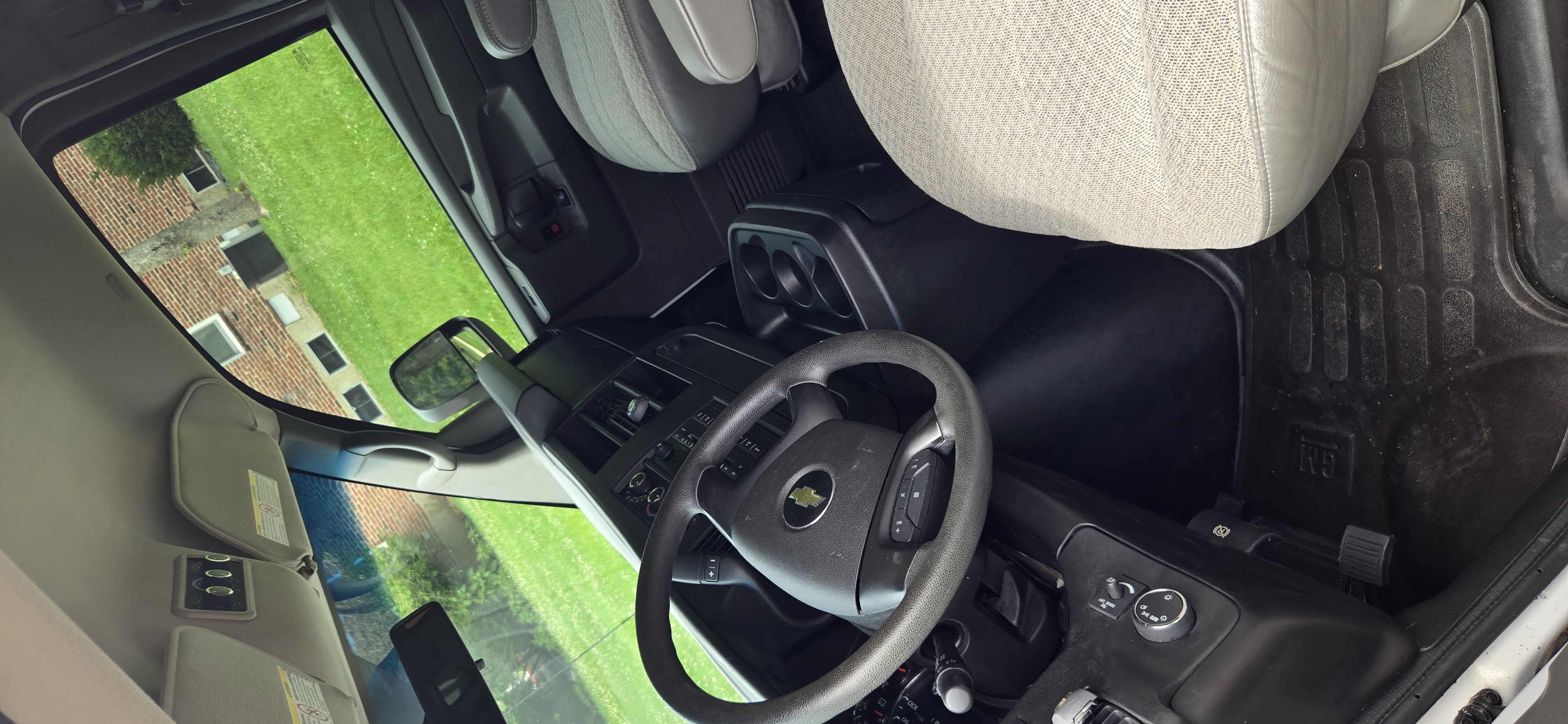 Used 2014 Chevrolet Express 3500 LT w/ LT Preferred Equipment Group RWD image 15