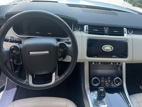 Used 2019 Land Rover Range Rover Sport HSE image 8