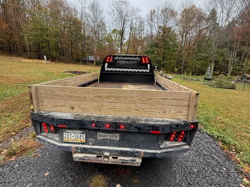 Used 2017 RAM 5500 Tradesman w/ Payload Upgrade Package AWD/4WD image 19