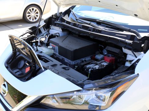 Used 2019 Nissan Leaf SL w/ SL Technology Package image 14