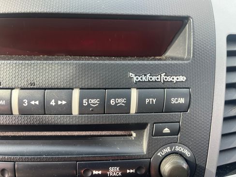 Used 2012 Mitsubishi Outlander GT image 15