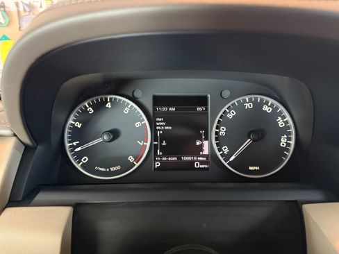 Used 2014 Land Rover LR4 HSE LUX image 23