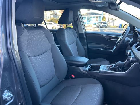 Used 2023 Toyota RAV4 XLE w/ Convenience Package image 17