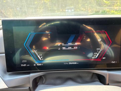 Used 2024 BMW M2 w/ Lighting Package image 19