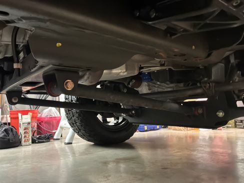 Used 2017 GMC Sierra 1500 SLT w/ Suspension Package, Off-Road AWD/4WD image 21