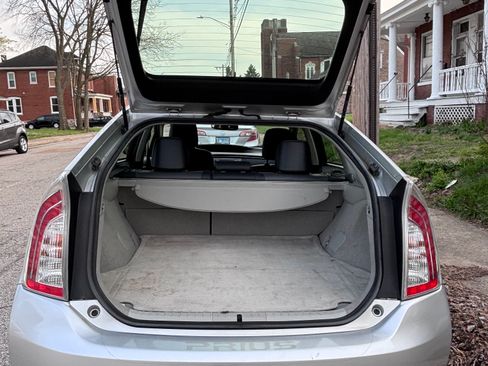 Used 2012 Toyota Prius Four image 11