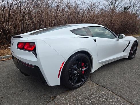 Used 2019 Chevrolet Corvette Stingray Coupe w/ Battery Protection Package image 25