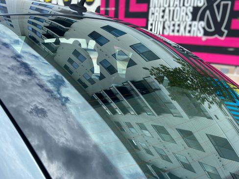 Used 2012 Volkswagen Beetle 2.5 image 4