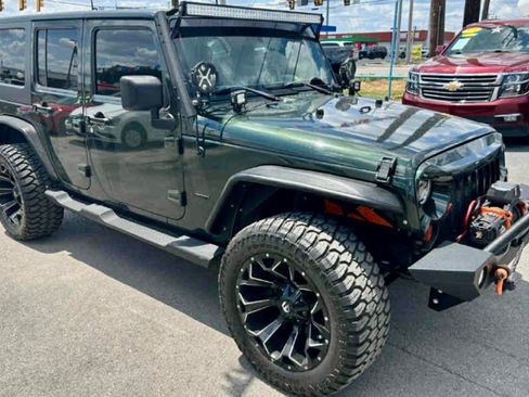 Used 2010 Jeep Wrangler Unlimited Sport image 19