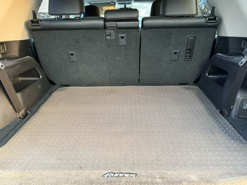 Used 2010 Toyota 4Runner Limited image 9