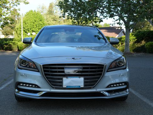 Used 2018 Genesis G80 3.8 w/ Option Group 02 image 5