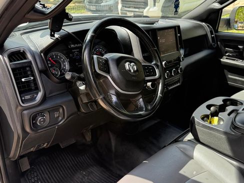 Used 2022 RAM 2500 Tradesman w/ Safety Group image 10