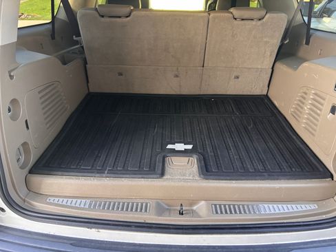 Used 2019 Chevrolet Suburban Premier AWD/4WD image 12