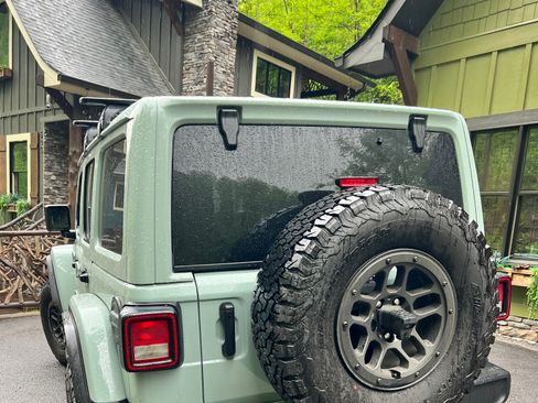 Used 2023 Jeep Wrangler Unlimited Rubicon w/ Xtreme 35 Tire Package image 11