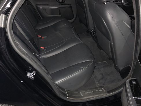 Used 2015 Jaguar XJ AWD image 11
