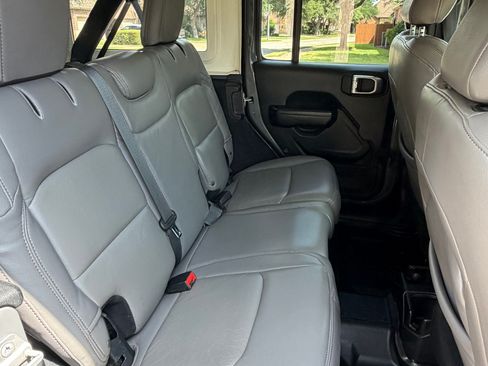Used 2020 Jeep Wrangler Unlimited Sport S AWD/4WD image 22