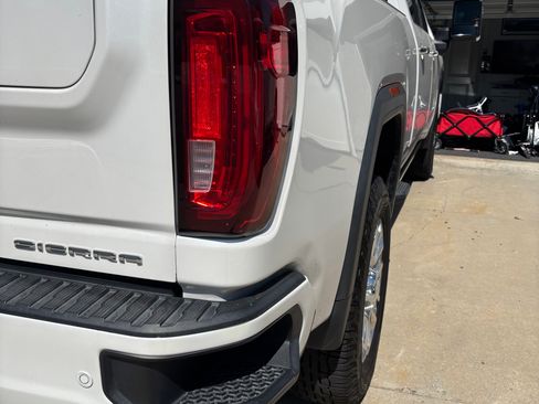 Used 2023 GMC Sierra 2500 Denali w/ Denali Ultimate Package AWD/4WD image 16