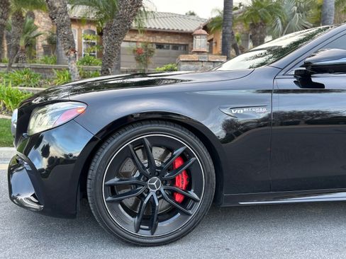 Used 2018 Mercedes-Benz E 63 AMG S image 2