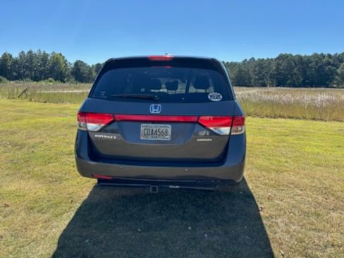 Used 2015 Honda Odyssey Touring image 5