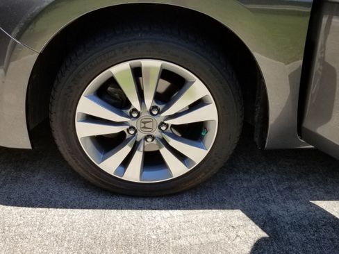 Used 2010 Honda Accord EX-L image 10