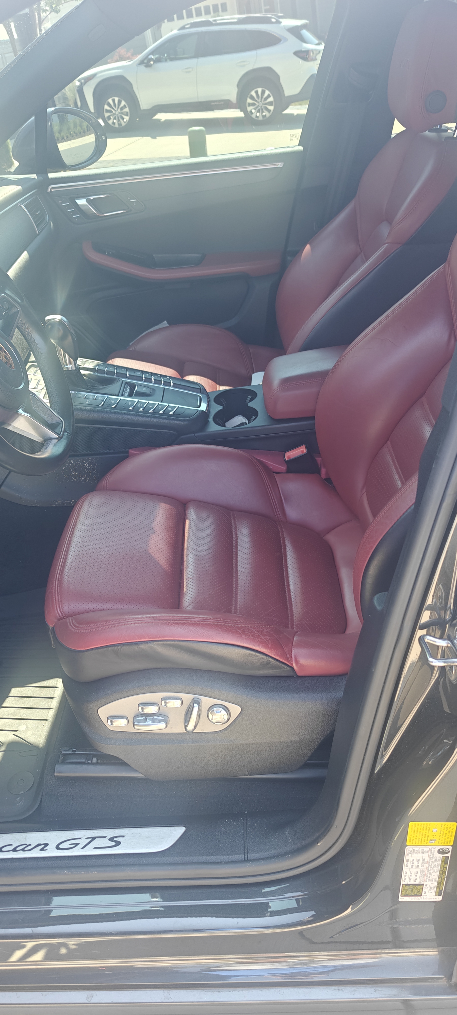 Used 2018 Porsche Macan GTS AWD/4WD image 8