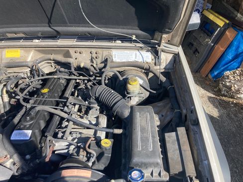 Used 1996 Jeep Cherokee 4WD 4-Door image 12