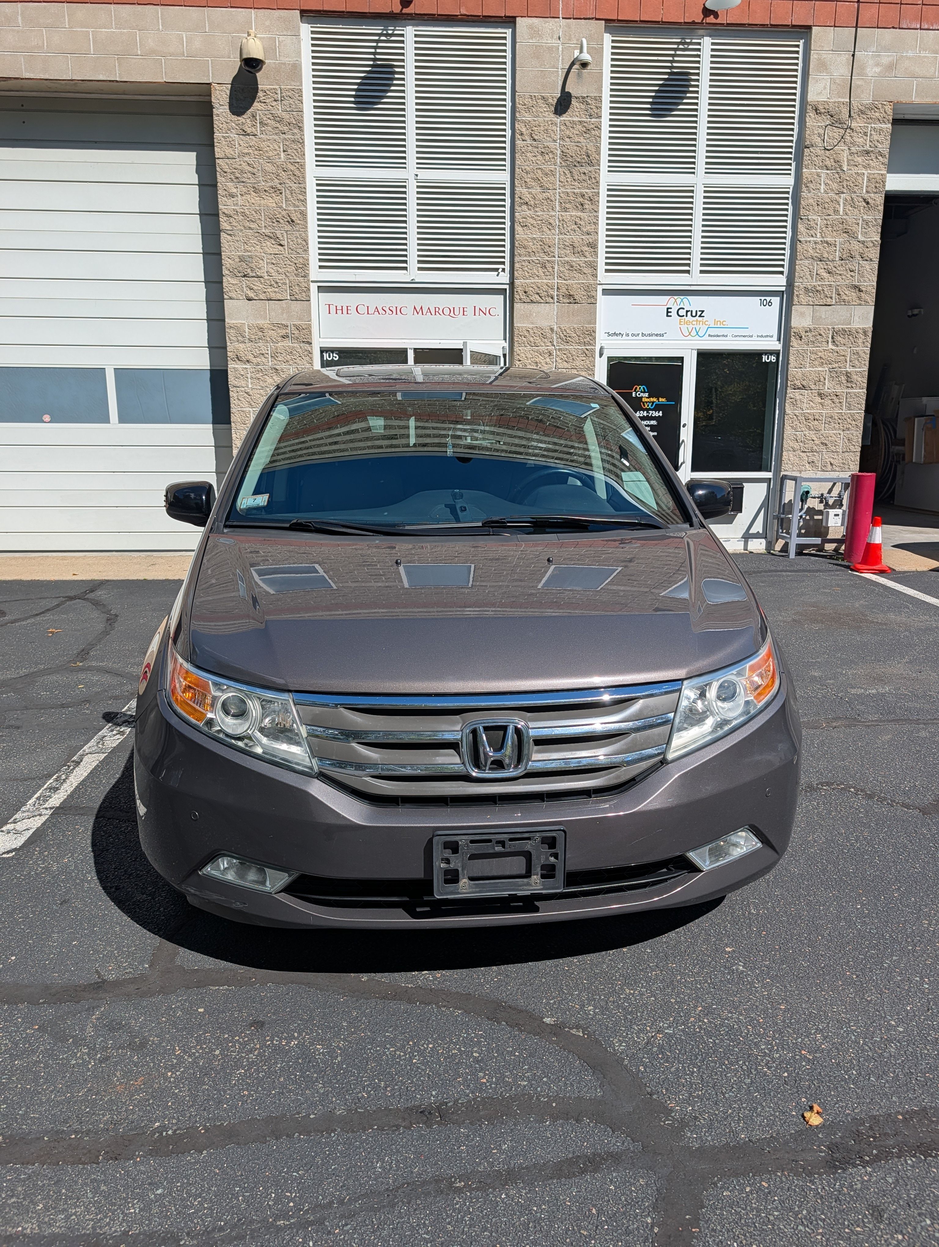 Used 2012 Honda Odyssey Touring image 2