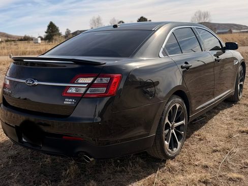 Used 2014 Ford Taurus SEL w/ Equipment Group 201A image 4