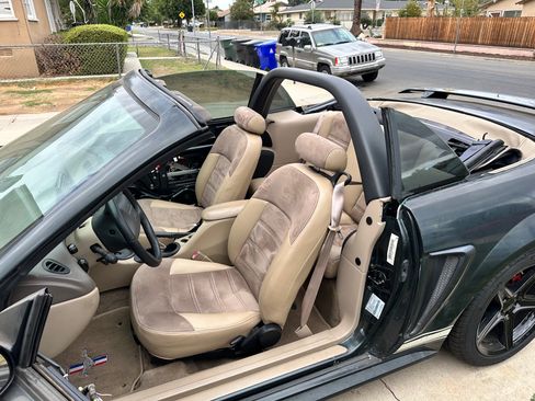 Used 1999 Ford Mustang Convertible RWD image 15