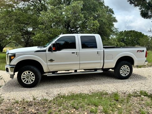Used 2015 Ford F250 Lariat w/ Lariat Ultimate Package AWD/4WD image 1