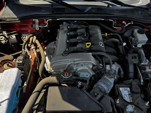 Used 2016 MAZDA MX-5 Miata Sport RWD image 11
