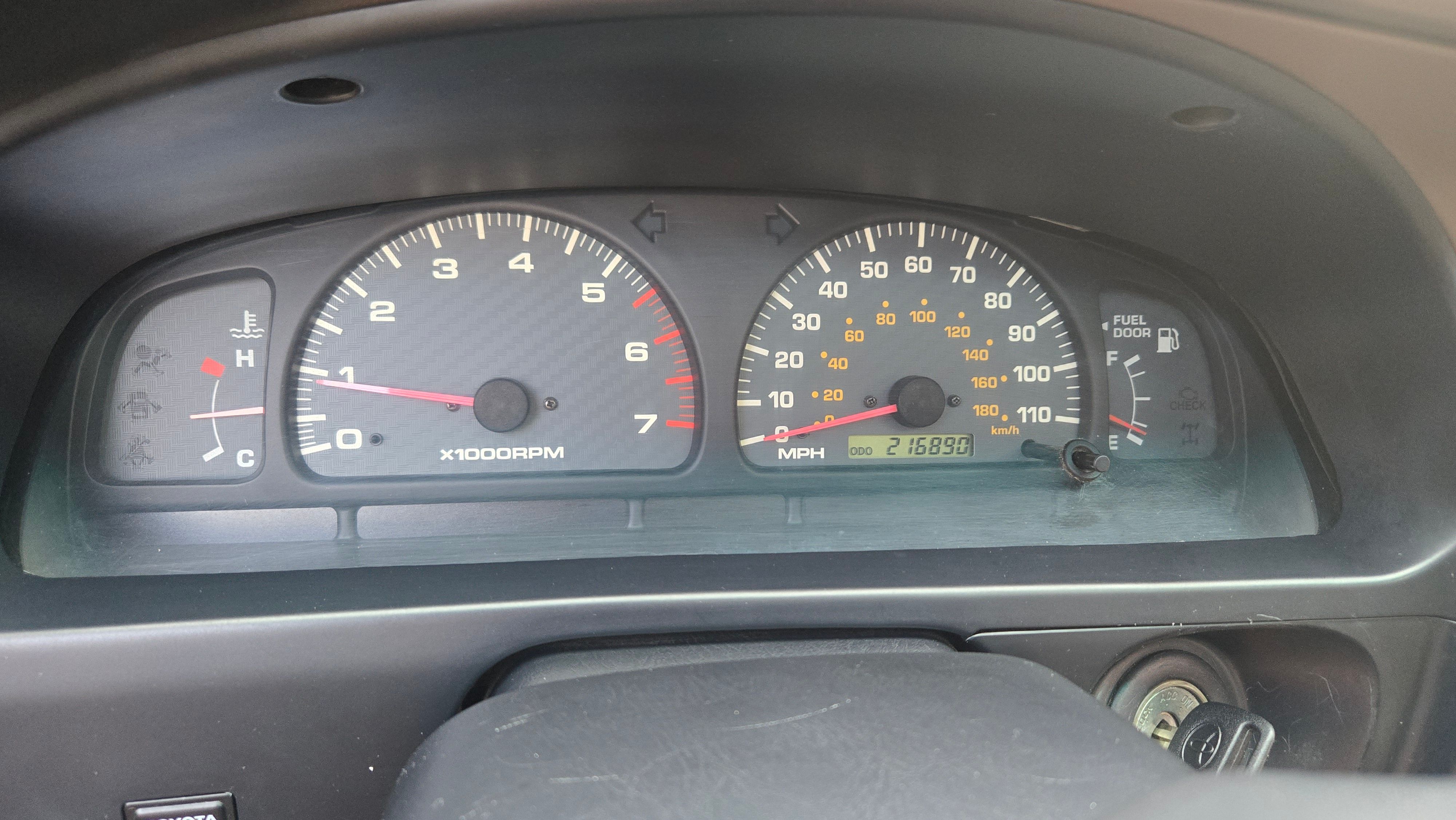 Used 2000 Toyota 4Runner SR5 AWD/4WD image 14