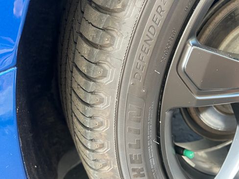 Used 2017 Chevrolet Volt LT w/ Comfort Package image 13